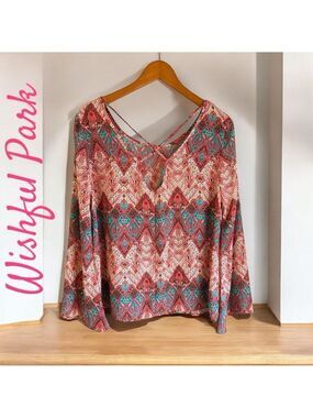 Wishful Park-Large boho blouse w/flutter sleeve and pretty cross cross back. EUC